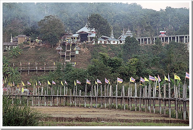 Su Tong Pae Bridge, Around Mae Hong Son