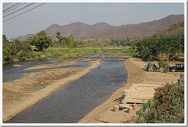 Memorial Bridge, Pai