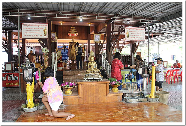 バーンケークラン寺院(Wat Bang Khae Klang)